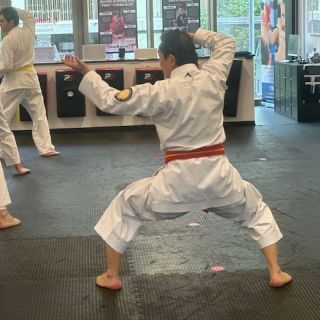 Karate, Kinder Karate, Kindergarten Kinder, Jugendliche, Erwachsenen Karate, Lebensschule, Lifeskills, Kampfsport, Karate Training, Selbstverteidigung, Krav Maga, Zürich, Dübendorf, Fällanden, Uster, Wallisellen, Dietlikon, Selbstschutz, Karate, Kung Fu, Judo, Erwachsenen Selbstverteidigung, 8600, 8001, 8117, 8606, Volketswil, Kampfkunst, Kampfsport, 8304, 8605, Krav Maga 360, Bruce Lee, Chuck Norris, Mobbing, Stop Mobbing, Kindergeburtstag, Kampfkunst Party, Aroha, Fitness, QiGong, Qi-Gong, Taichi, Arnis, MMA, JuJitsu, Brasilien JuJitsu, Ferien Camps, Shitoryu, Shukokai, Shitokai, Gojryu, Shotokan, Wadoryu, Kyusho, Kyusho Jitsu, Dillman, Paul Bowman, Pressure Points, Basel, Solothurn, Bern, Schweiz, Switzerland, Wild Goose Qigong, Dayan, Mixed Martial Arts, Probestunde, Trial Lesson, Online Training,